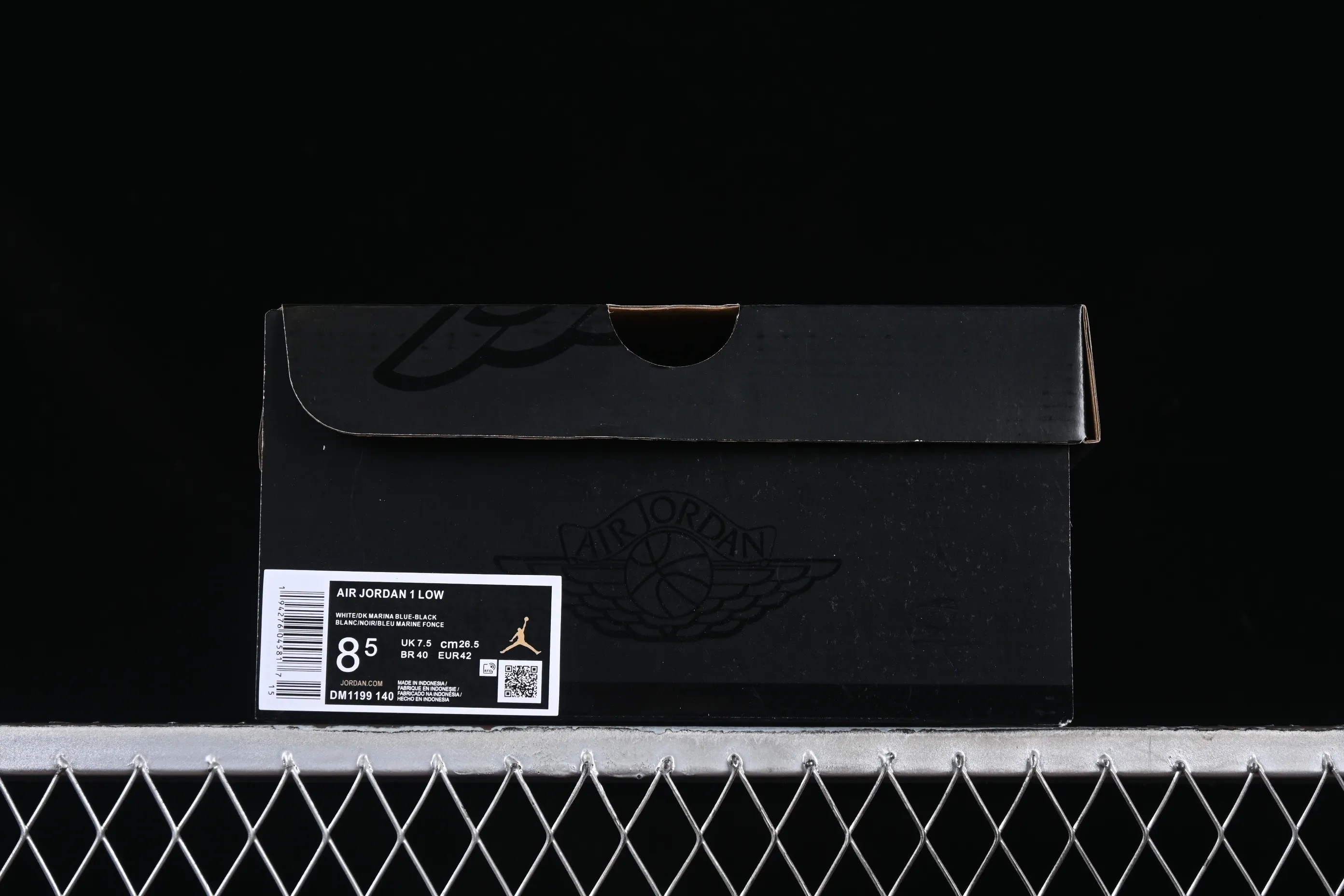 All categories Air Jordan Jordan series basketball shoes Air Jordan 1 Low Air Jordan 1 Low "True Blue" AJ1 Joe 1 burst white and blue color low-top basketball shoes DM1199-140